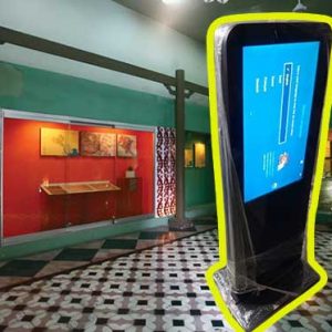 khung standee điện tử phù hợp cho bảo tàng